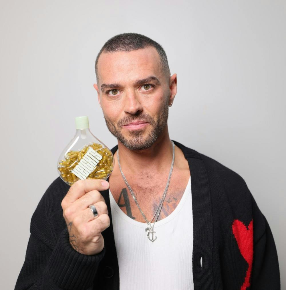 Matt Willis w Vitals